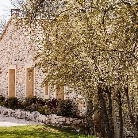Domaine D'aubignane شقة *